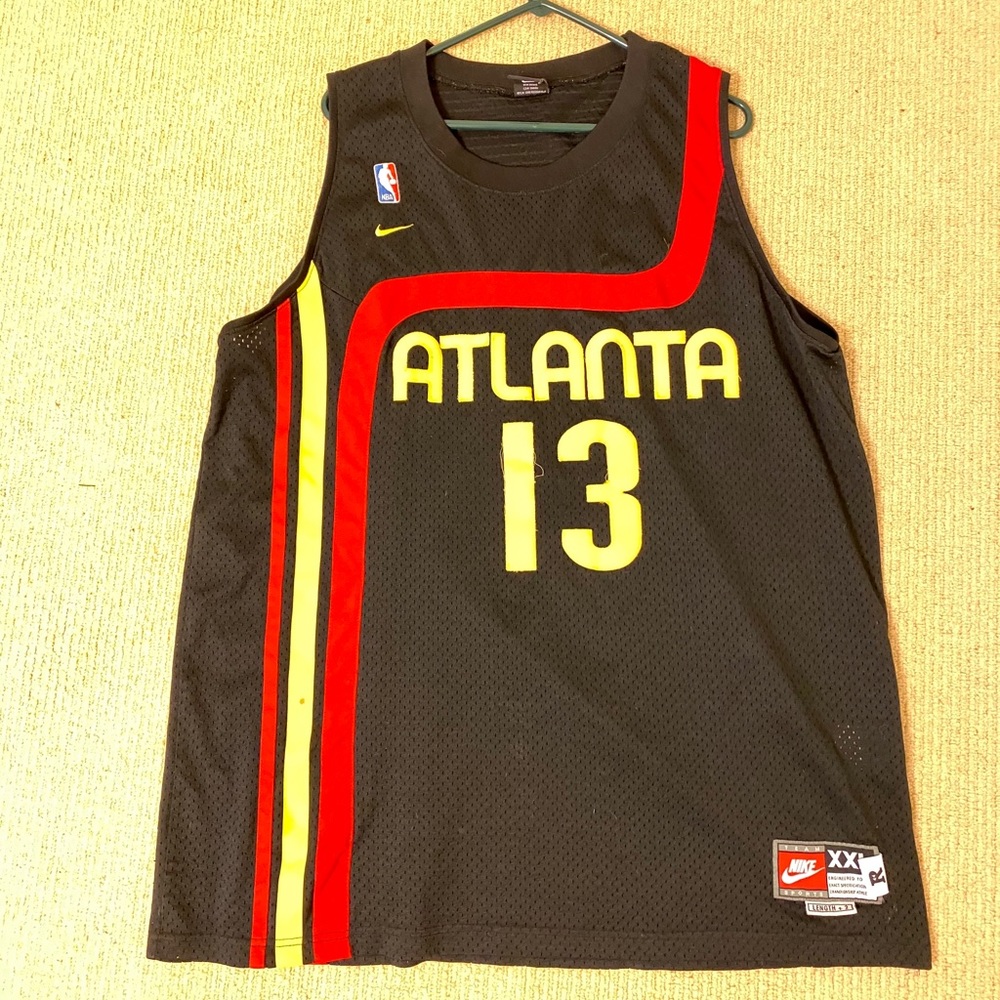 Atlanta Hawks Jersey (make an offer)